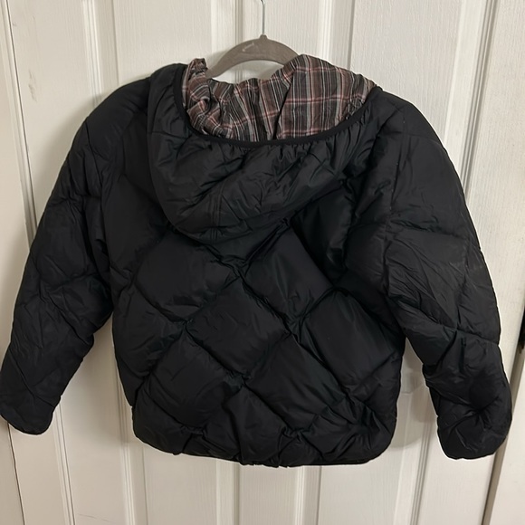 Girls North Face Reversible Winter Jacket - Picture 2 of 8